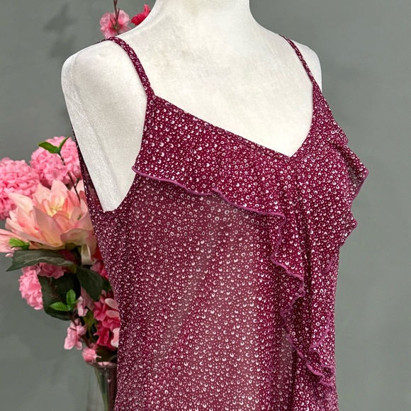 Smart Set Tank Top - Picture 5 of 10